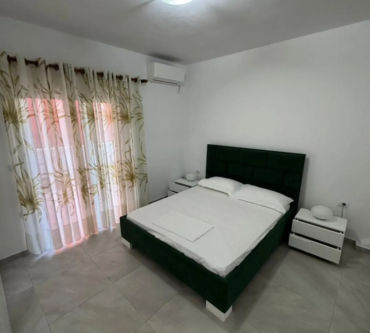 Neli Villa & Apartments Σαράντα