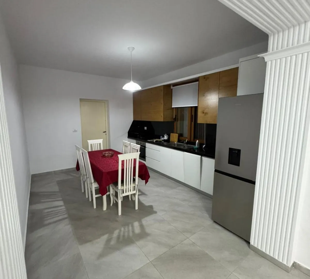 Neli Villa & Apartments Σαράντα Αλβανία
